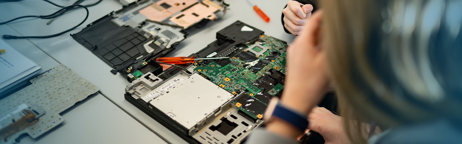 Zukunftstag 2025 bei Boss Info: Spannender Einblick in die Welt der IT