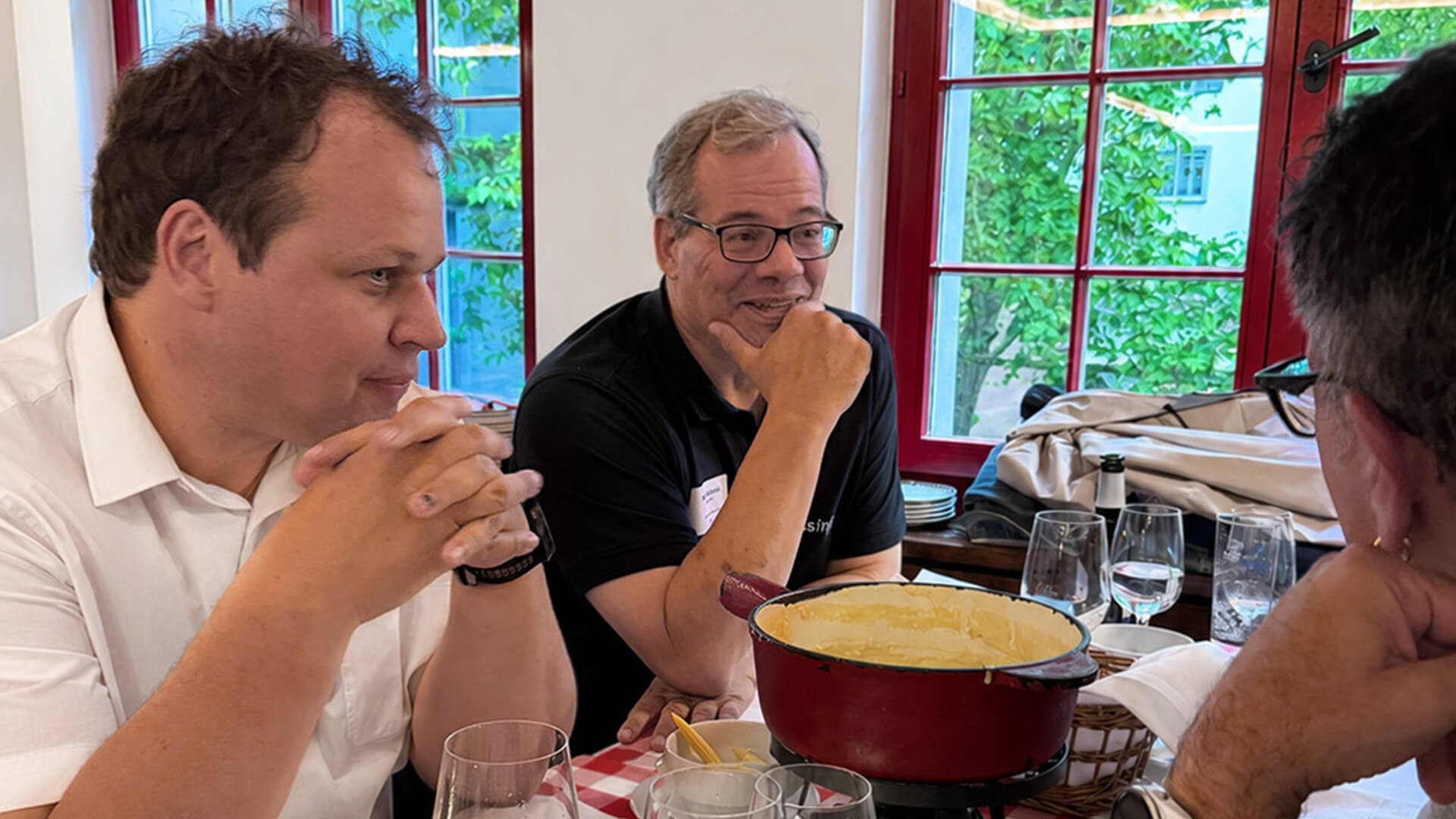 Fondue essen Steps Round Table