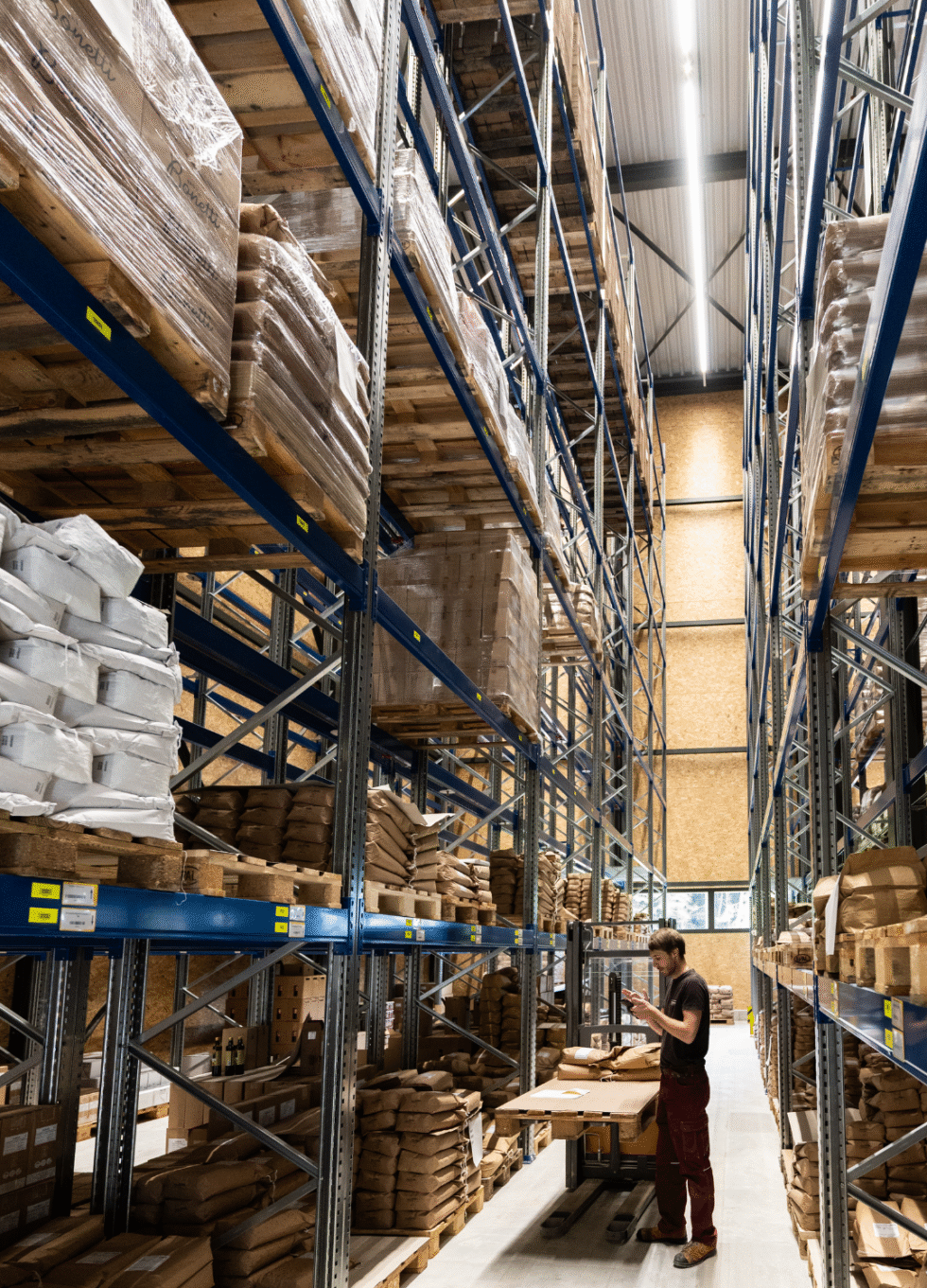 Hochregal, Quelle: Christian Pfister / Bioaktuell